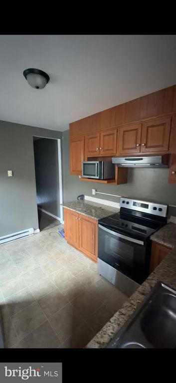 1035 N 10TH ST, Reading, PA 19604