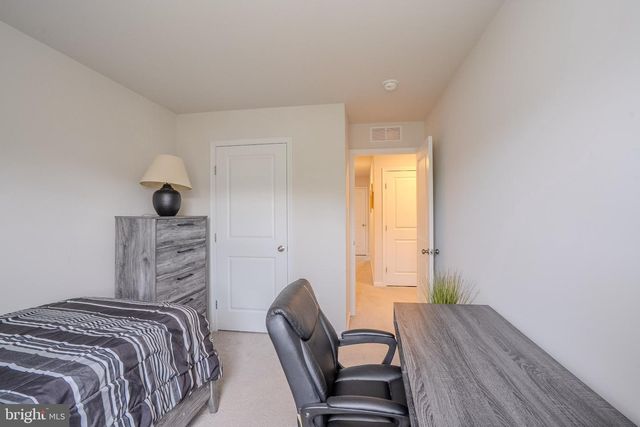 1 ARLOTTA ST, Glassboro, NJ 08028