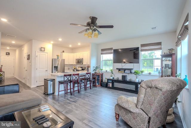 1 ARLOTTA ST, Glassboro, NJ 08028