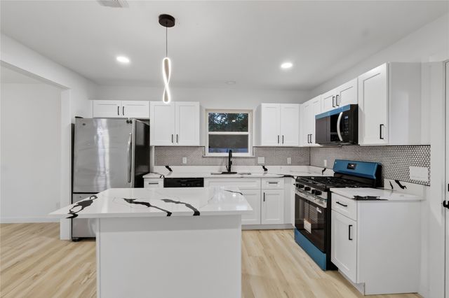 835 Glen Arbor Drive, Dallas, TX 75241