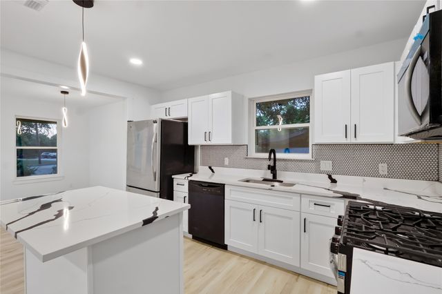 835 Glen Arbor Drive, Dallas, TX 75241