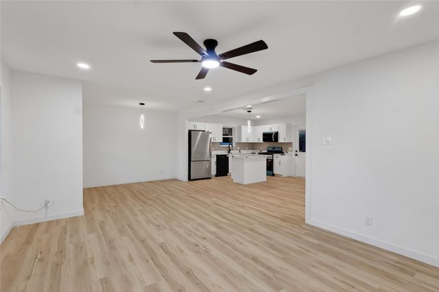 835 Glen Arbor Drive, Dallas, TX 75241