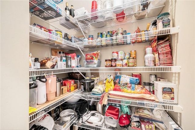 1119 SW Hoke Drive, Lee's Summit, MO 64081