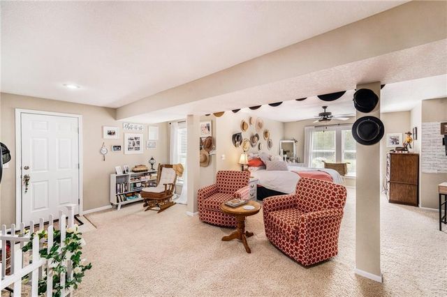 1119 SW Hoke Drive, Lee's Summit, MO 64081