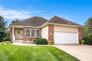 1119 SW Hoke Drive, Lee's Summit, MO 64081