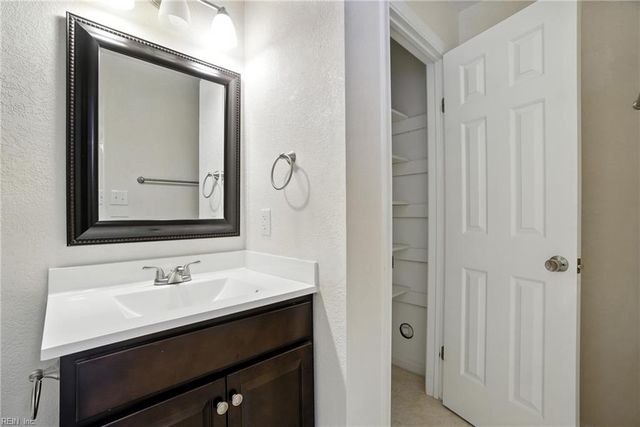 1895 Wildwood DR, Virginia Beach, VA 23454