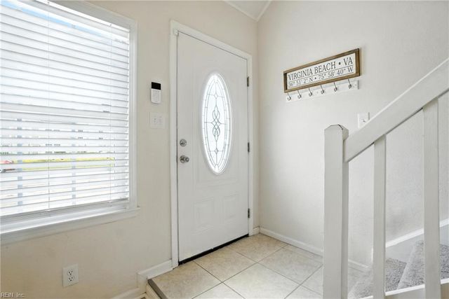 1895 Wildwood DR, Virginia Beach, VA 23454