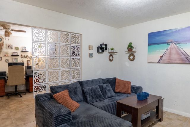 1432 SW 26th Avenue, Fort Lauderdale, FL 33312