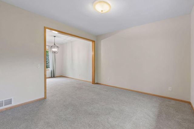 19925 English Court, Farmington, MN 55024