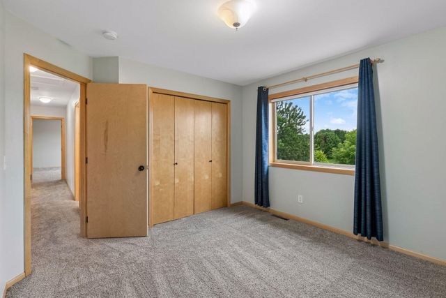19925 English Court, Farmington, MN 55024