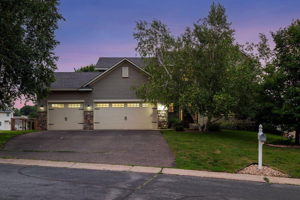 19925 English Court, Farmington, MN 55024