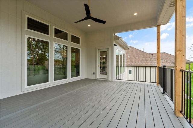 4363 NE Hideaway Drive, Lee's Summit, MO 64064