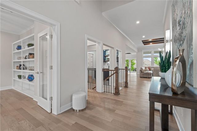 4363 NE Hideaway Drive, Lee's Summit, MO 64064