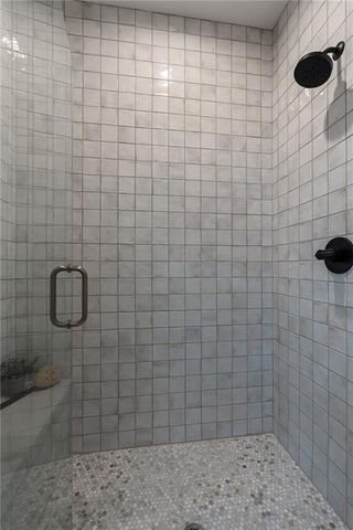 4363 NE Hideaway Drive, Lee's Summit, MO 64064