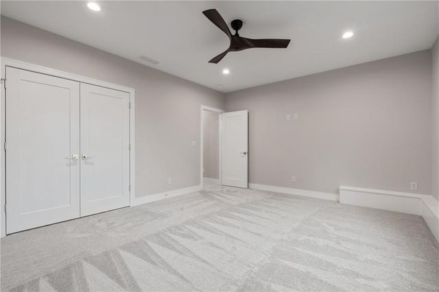 4363 NE Hideaway Drive, Lee's Summit, MO 64064