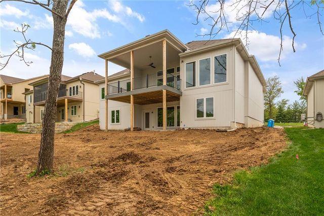 4363 NE Hideaway Drive, Lee's Summit, MO 64064