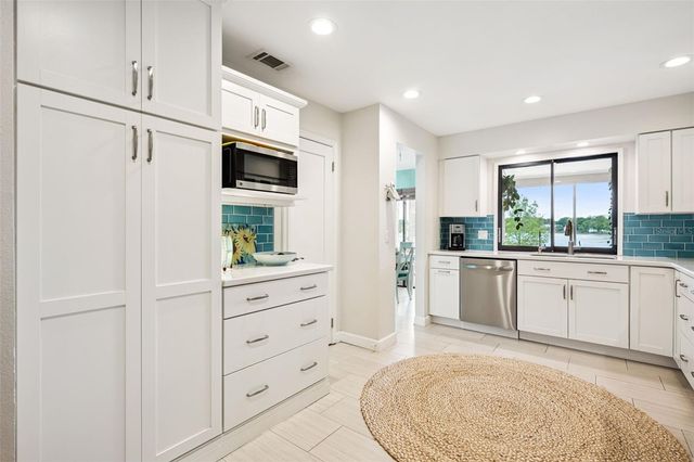 3095 BRIDGEHAMPTON LANE, Orlando, FL 32812