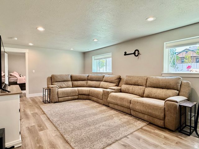 4565 W 3350 S, West Haven, UT 84401