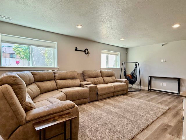 4565 W 3350 S, West Haven, UT 84401