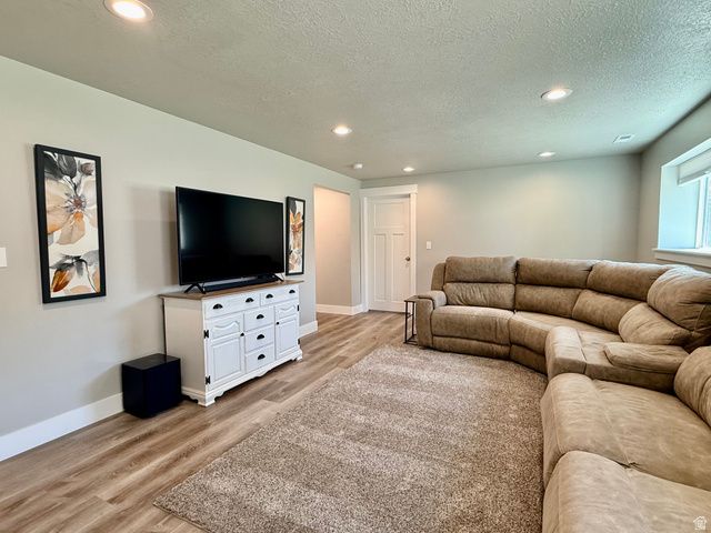 4565 W 3350 S, West Haven, UT 84401