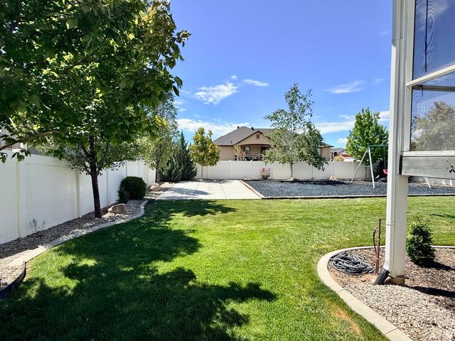 4565 W 3350 S, West Haven, UT 84401