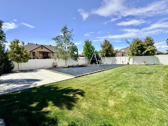 4565 W 3350 S, West Haven, UT 84401