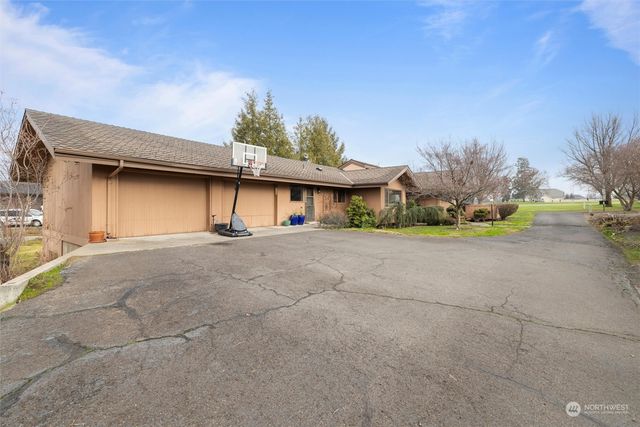2489 Country Club Road, Walla Walla, WA 99362