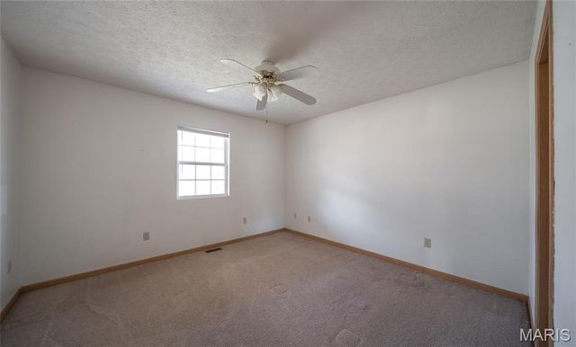 13458 Toffee Lane, St Robert, MO 65584