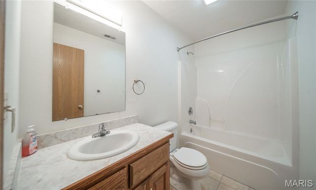 13458 Toffee Lane, St Robert, MO 65584