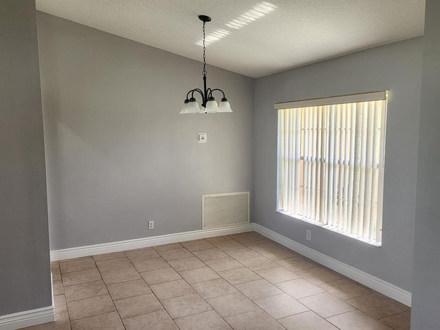 425 SW Mccomb Avenue, Port St. Lucie, FL 34953