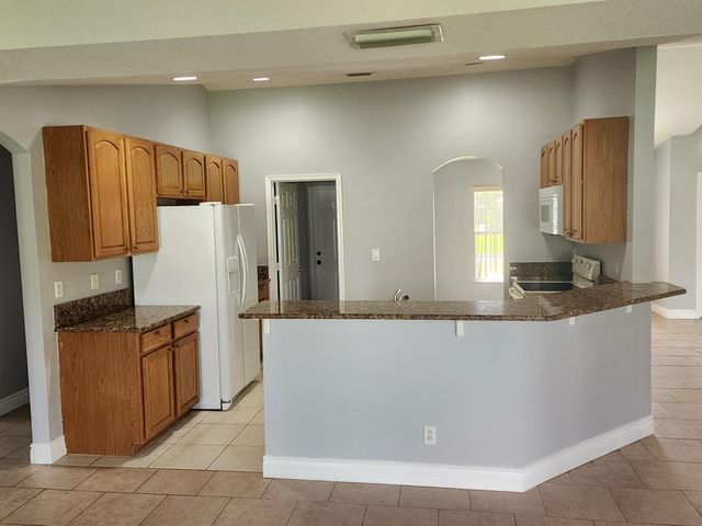 425 SW Mccomb Avenue, Port St. Lucie, FL 34953