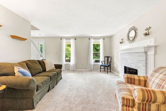 12 Talbot Dr, Norton, MA 02766