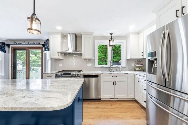 12 Talbot Dr, Norton, MA 02766