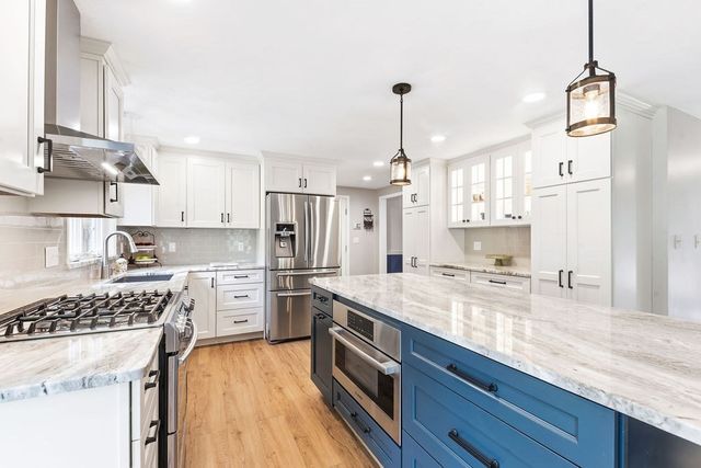 12 Talbot Dr, Norton, MA 02766