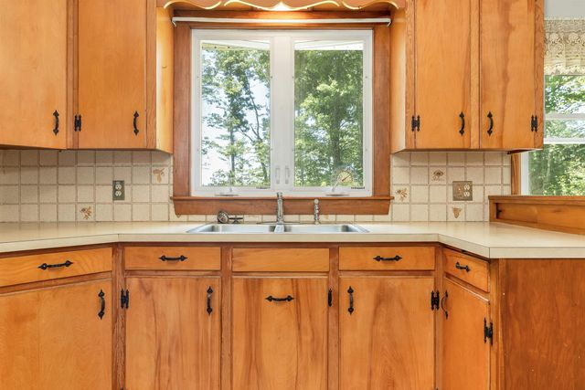 108 River Road, Bow, NH 03304