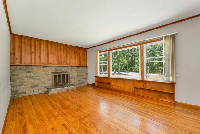 108 River Road, Bow, NH 03304