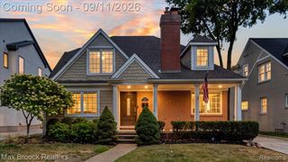 2253 Pembroke Road, Birmingham, MI 48009