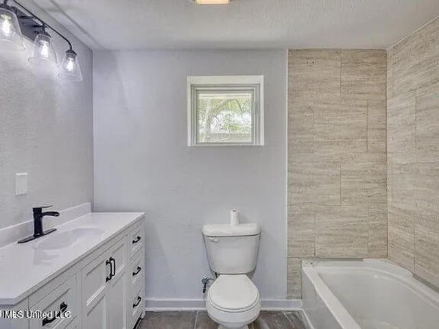 205 Watts Street, Bay Saint Louis, MS 39520