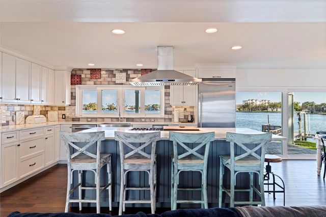 3901 14TH STREET NE, St Petersburg, FL 33703