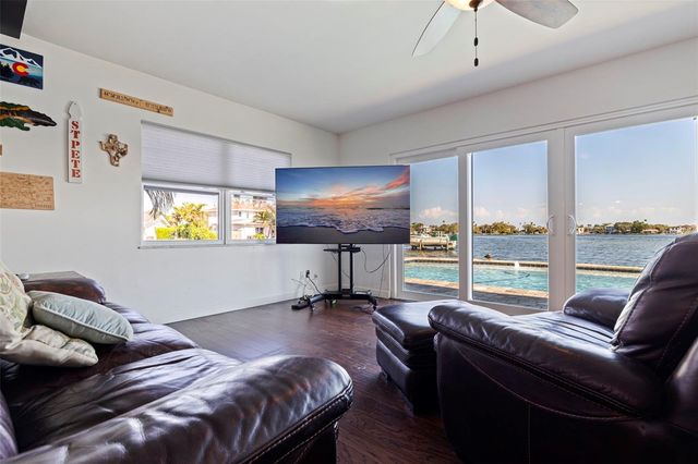 3901 14TH STREET NE, St Petersburg, FL 33703