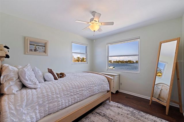 3901 14TH STREET NE, St Petersburg, FL 33703