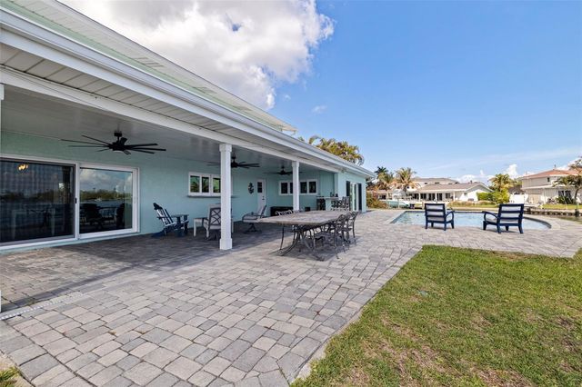 3901 14TH STREET NE, St Petersburg, FL 33703