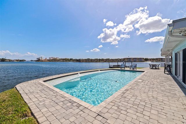 3901 14TH STREET NE, St Petersburg, FL 33703