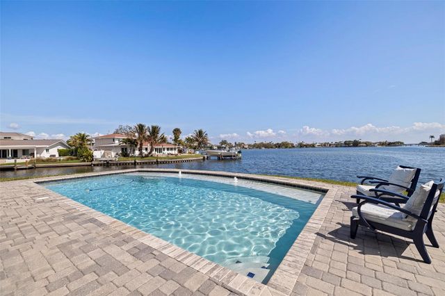 3901 14TH STREET NE, St Petersburg, FL 33703