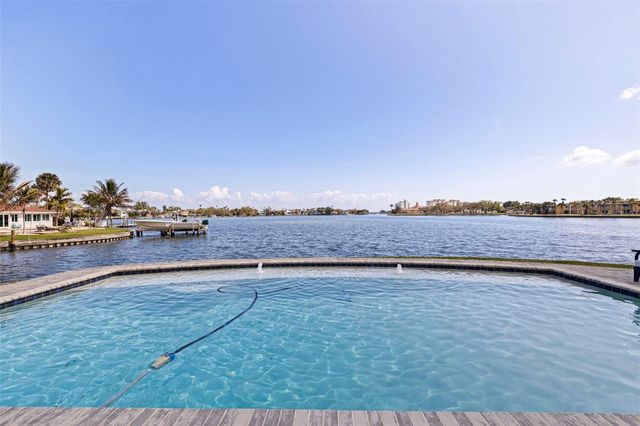 3901 14TH STREET NE, St Petersburg, FL 33703