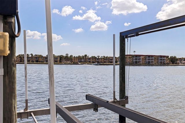 3901 14TH STREET NE, St Petersburg, FL 33703