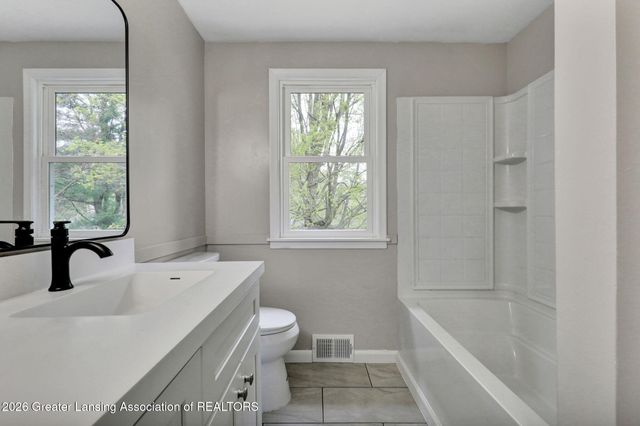 1325 Shaffer Court, Lansing, MI 48917