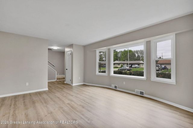 1325 Shaffer Court, Lansing, MI 48917