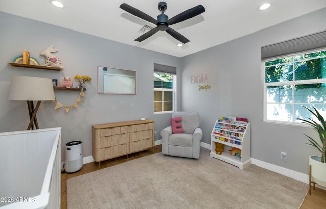 5321 E Earll Drive, Phoenix, AZ 85018