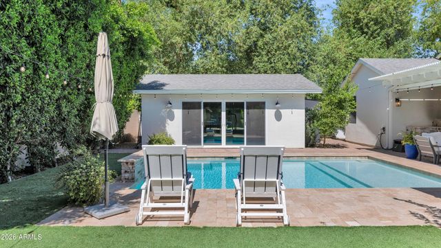 5321 E Earll Drive, Phoenix, AZ 85018